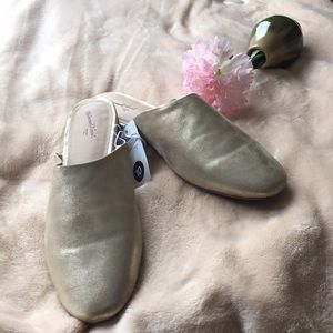 Women's soft gold mules